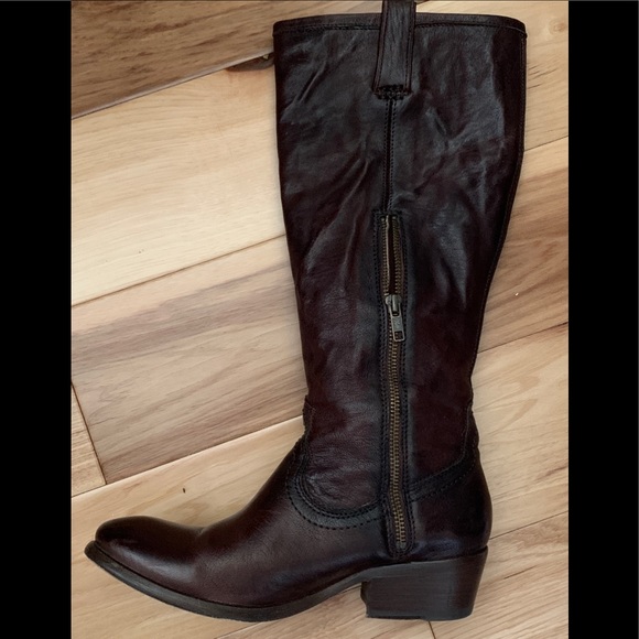❌SOLD❌FRYE Melissa Inside Zip Tall (7) - Picture 4 of 8